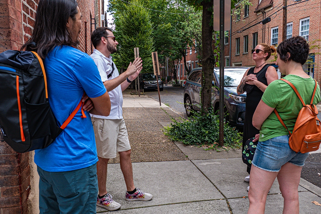 Marshall leading the Always Sunny walking tour through South Philadelphia.